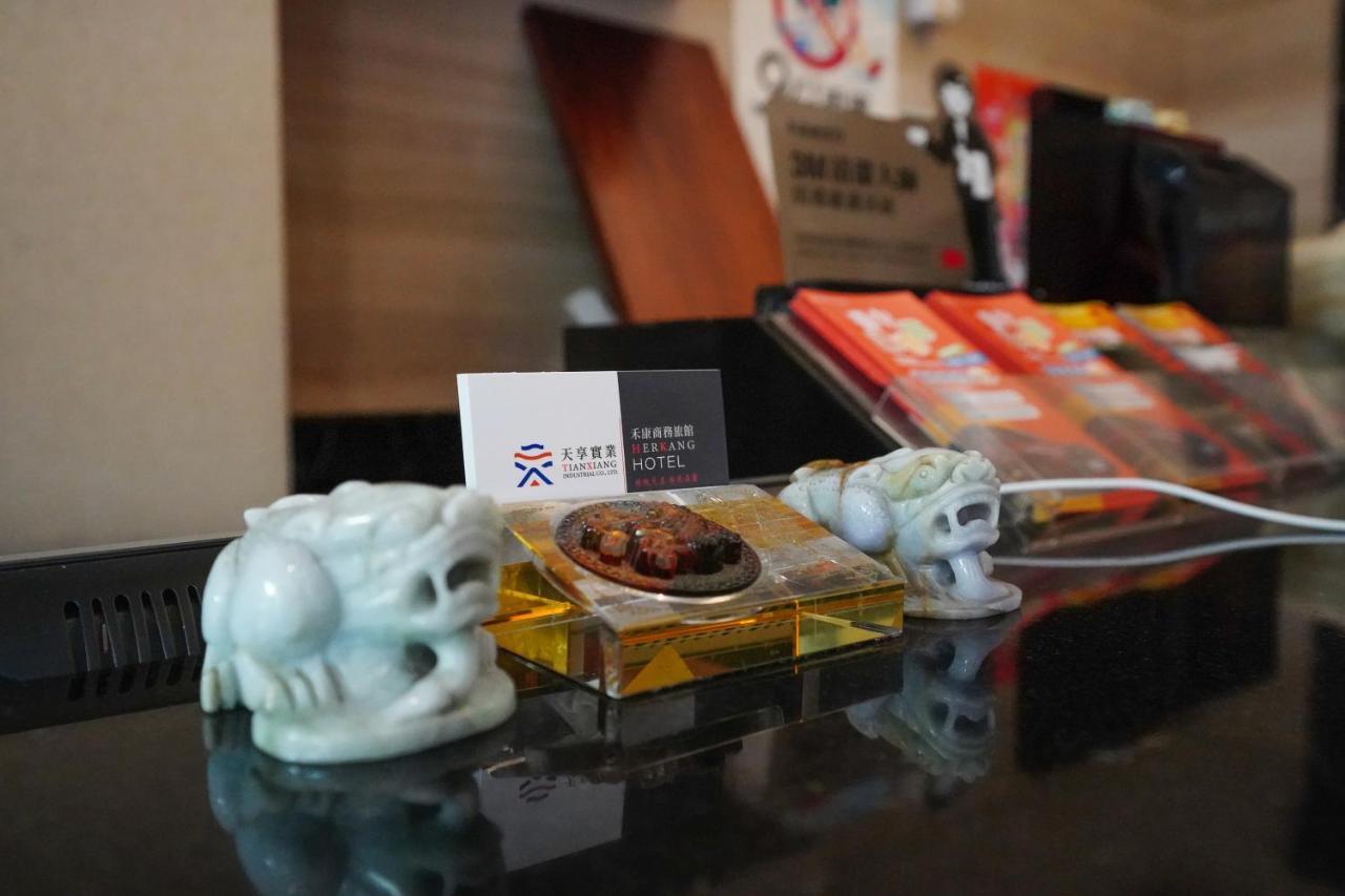 Herkang Hotel تايتشونغ المظهر الخارجي الصورة